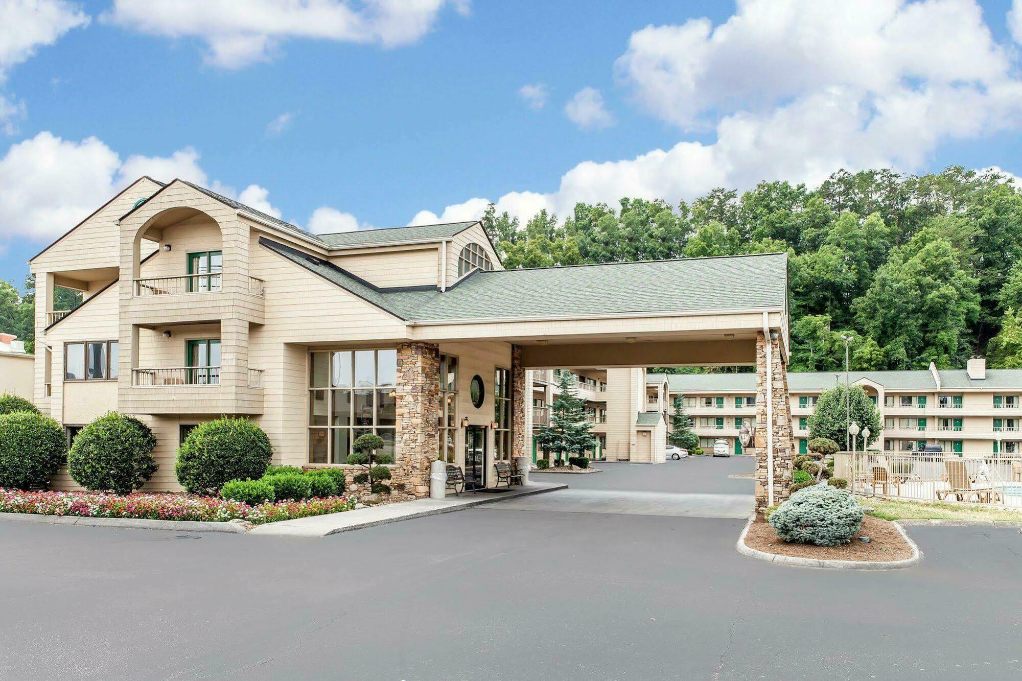 Quality Inn & Suites At Dollywood Lane Pigeon Forge Εξωτερικό φωτογραφία